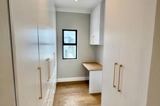 4 Bedroom Property for Sale in Sandown Western Cape